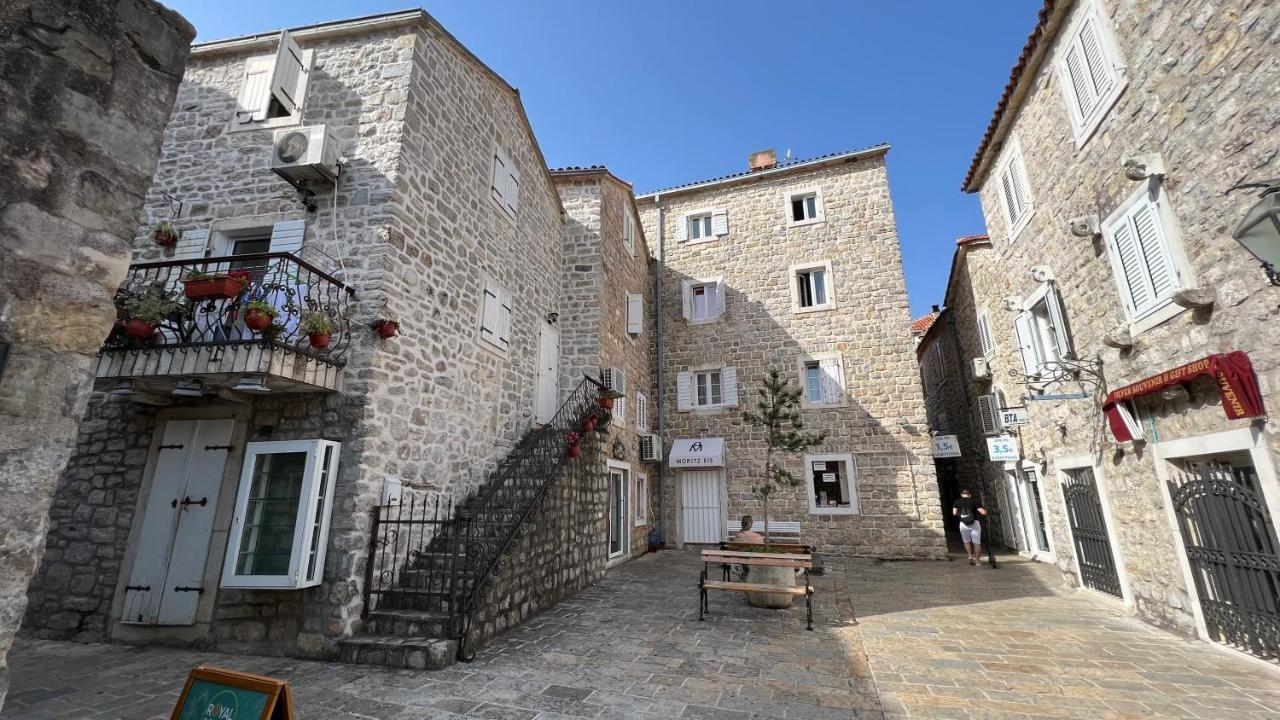 T&s Budva