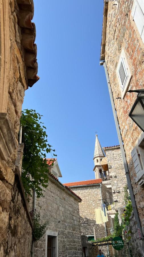 Guest house T&s Budva